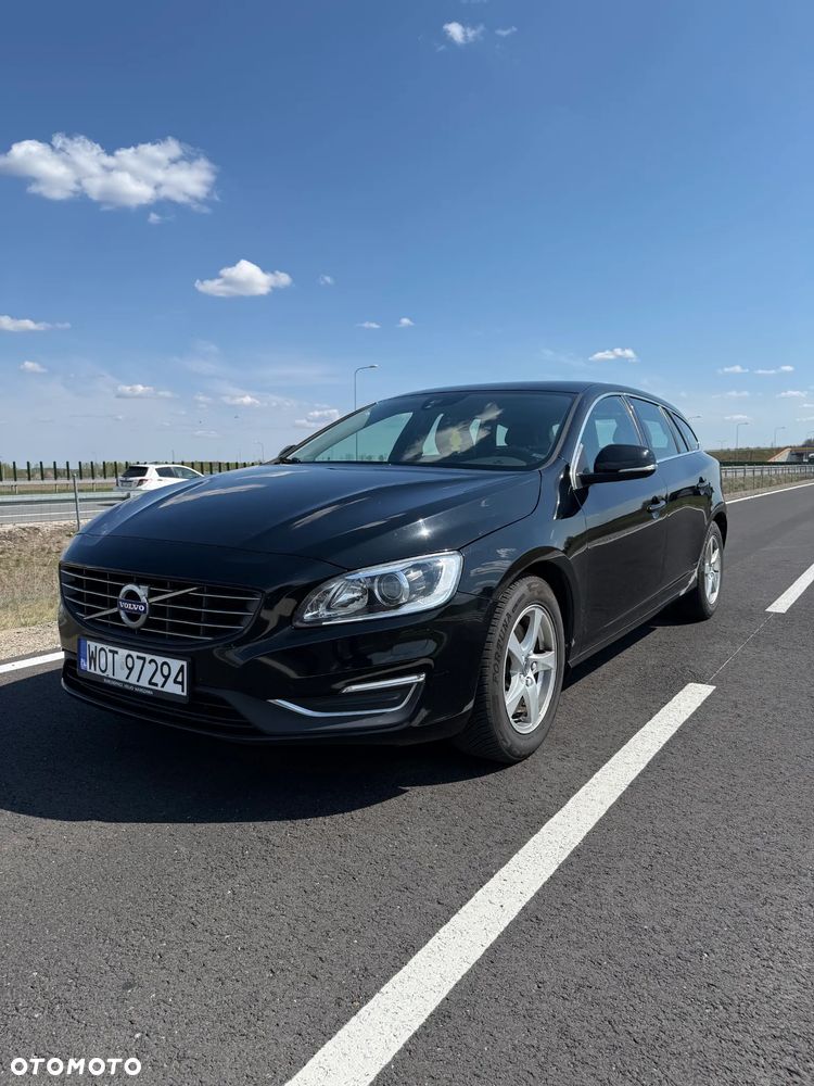 Volvo V60 D3 Drive-E Summum - 1
