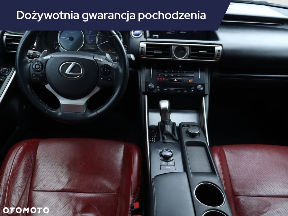 Lexus IS - 9