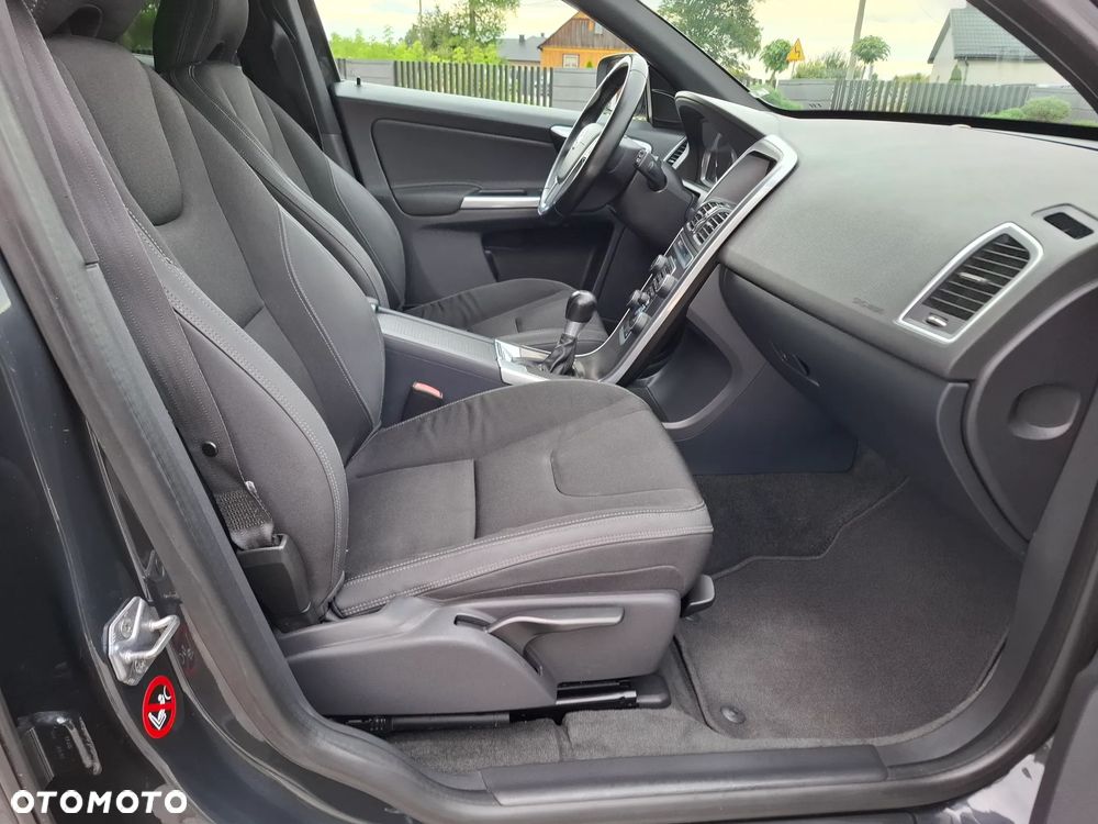 Volvo XC 60 D3 Momentum - 15