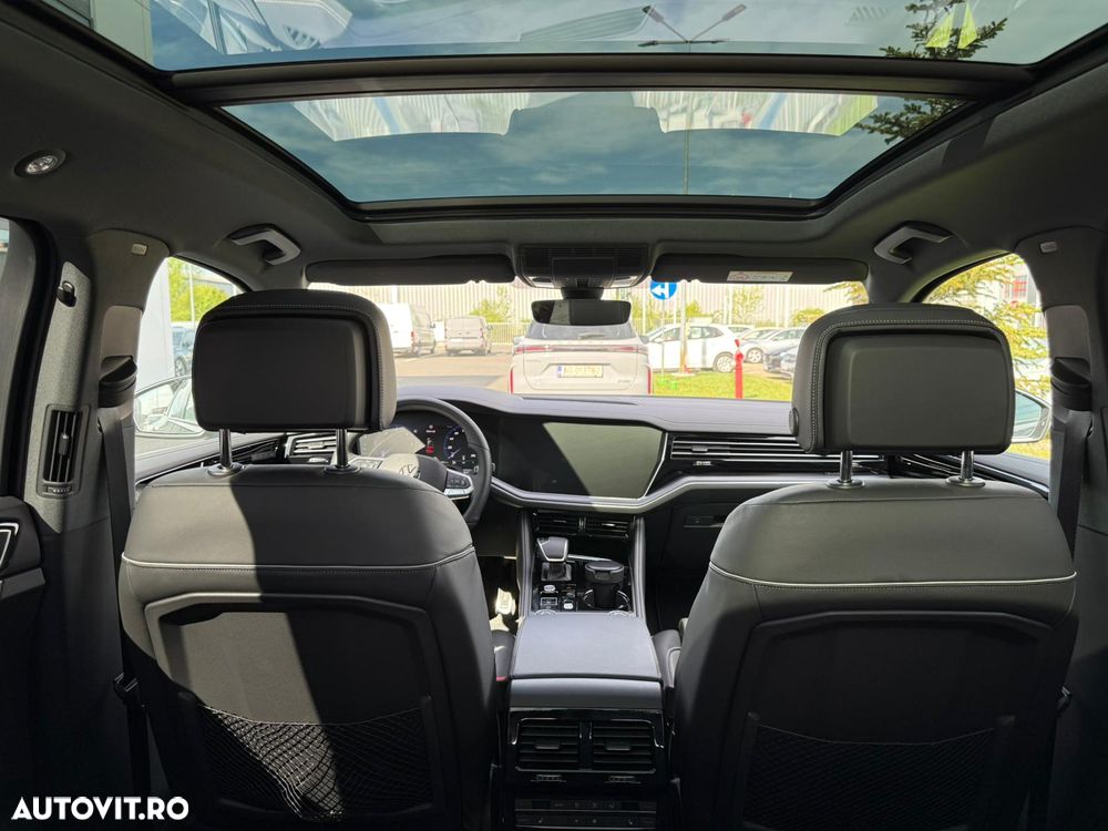 Volkswagen Touareg V6 TDI 4MOTION R-Line - 22