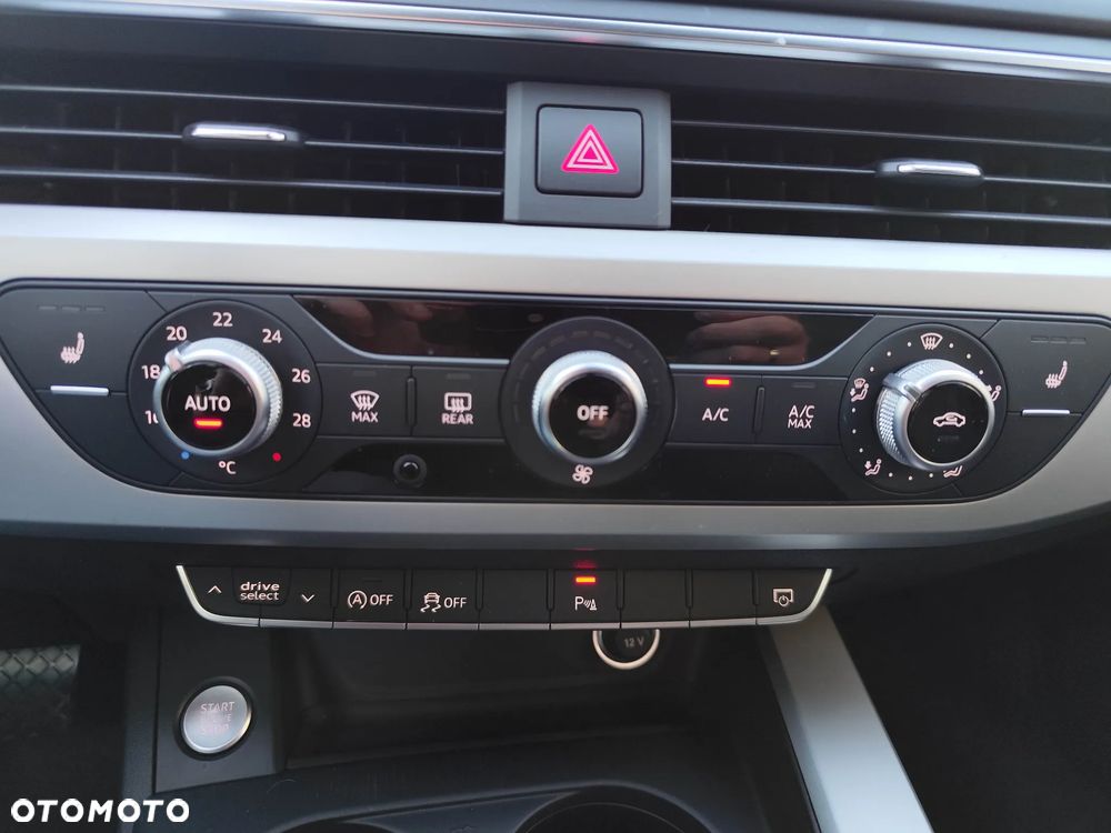 Audi A4 Avant 45 TFSI quattro S tronic - 29