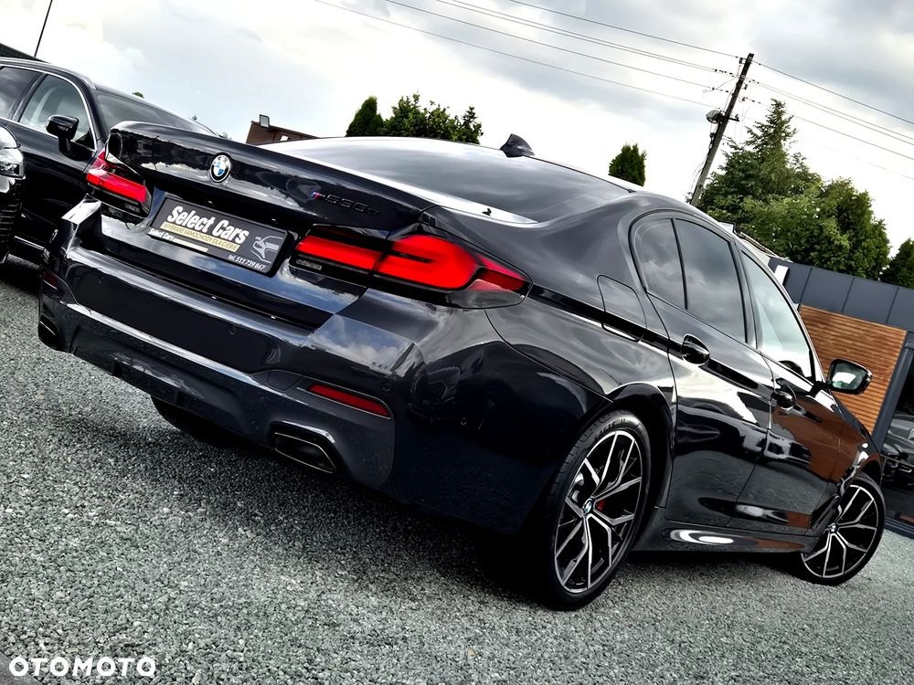 BMW Seria 5 530e M Sport Edition - 39