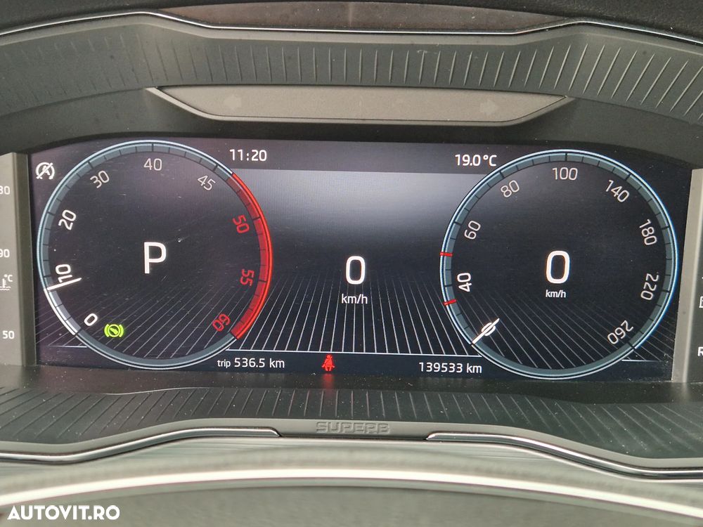 Skoda Superb 2.0 TDI DSG Ambition - 5