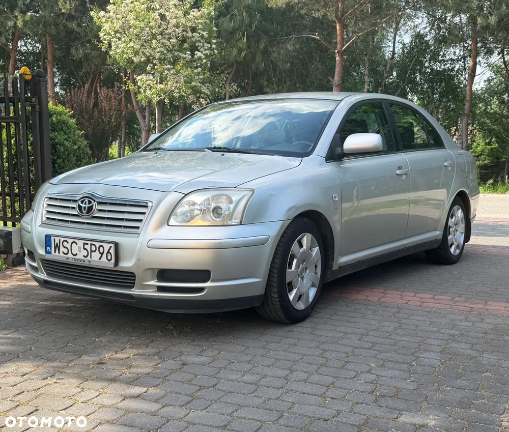 Toyota Avensis 1.8 VVT-i Terra - 1