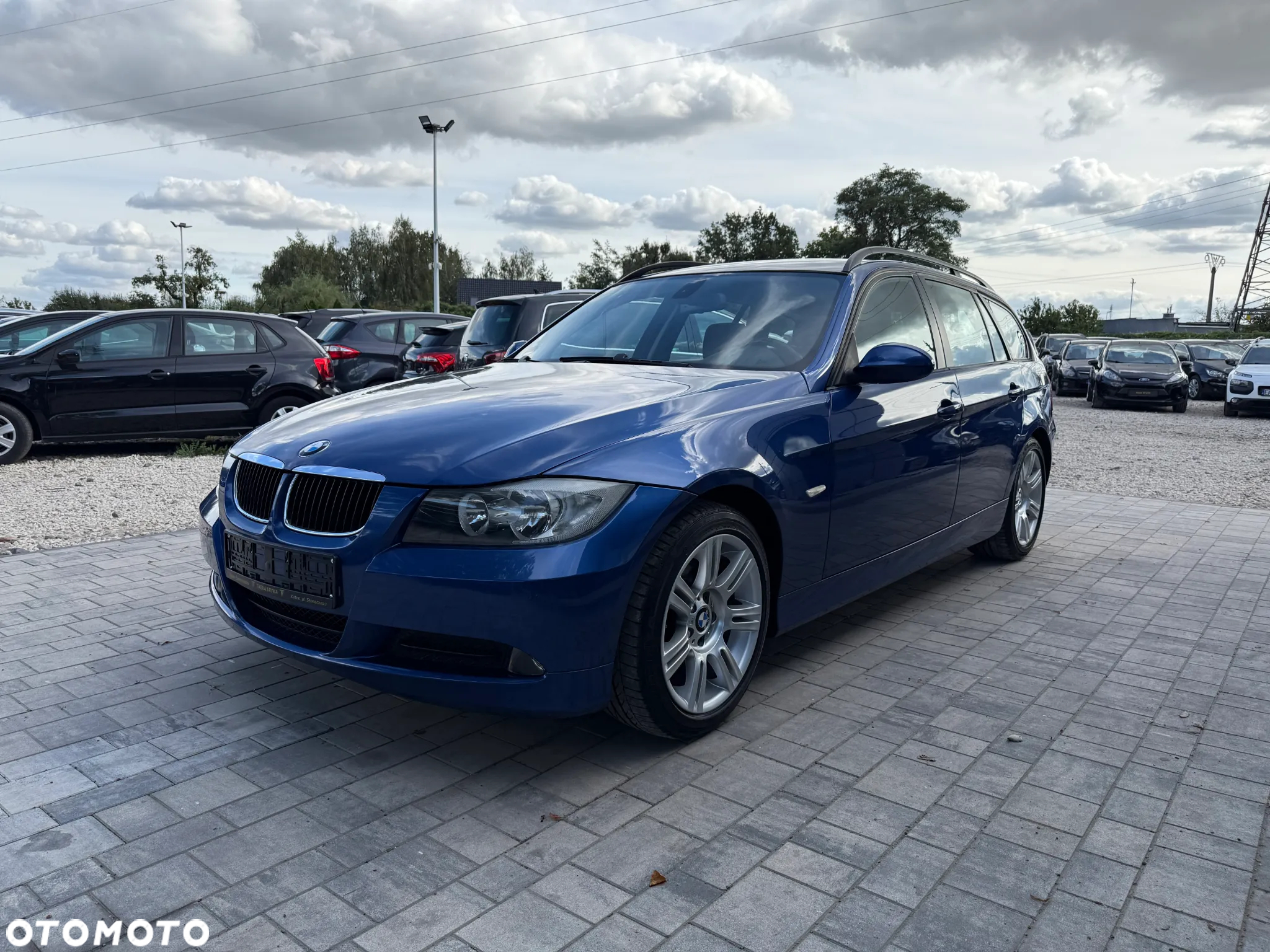 BMW Seria 3 320i Touring Edition Sport - 26