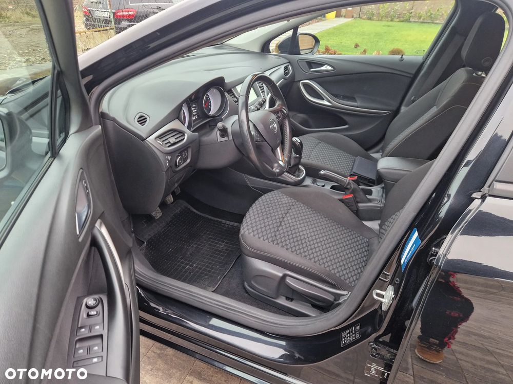 Opel Astra 1.2 T Edition S&S - 10