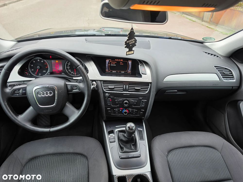 Audi A4 Avant - 31