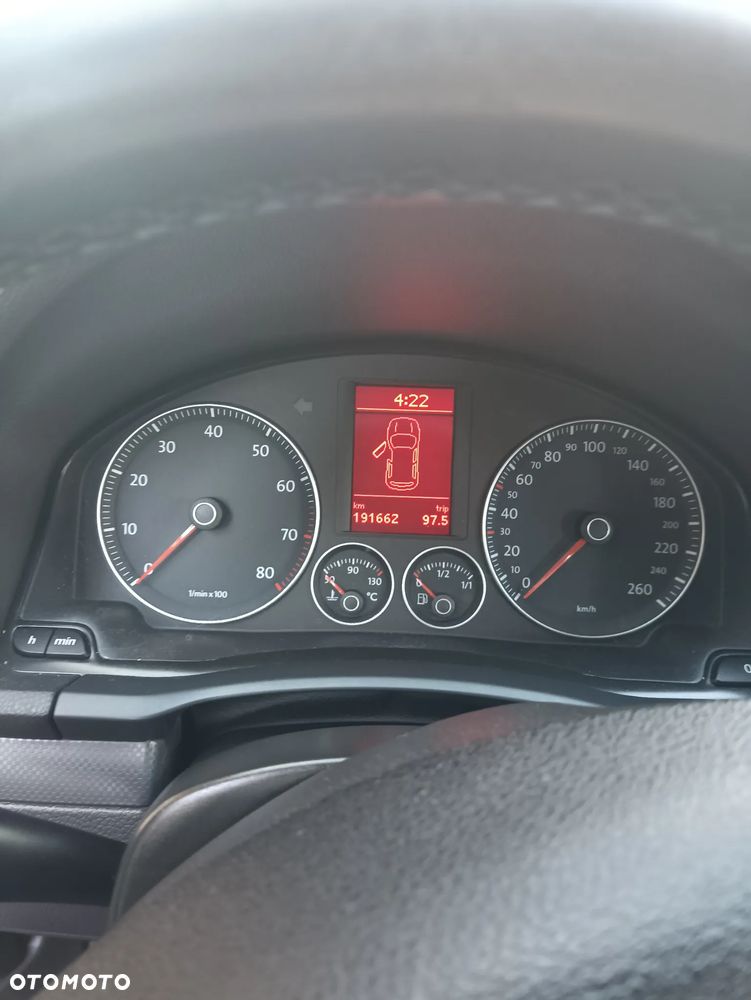 Volkswagen Golf - 17