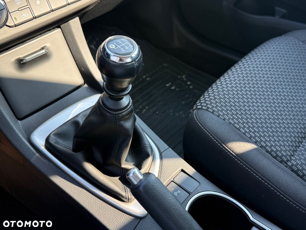 Toyota Corolla 1.6 Comfort - 22