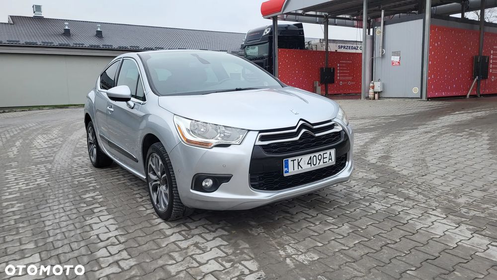 Citroën DS4 HDi 165 Urban Show - 4