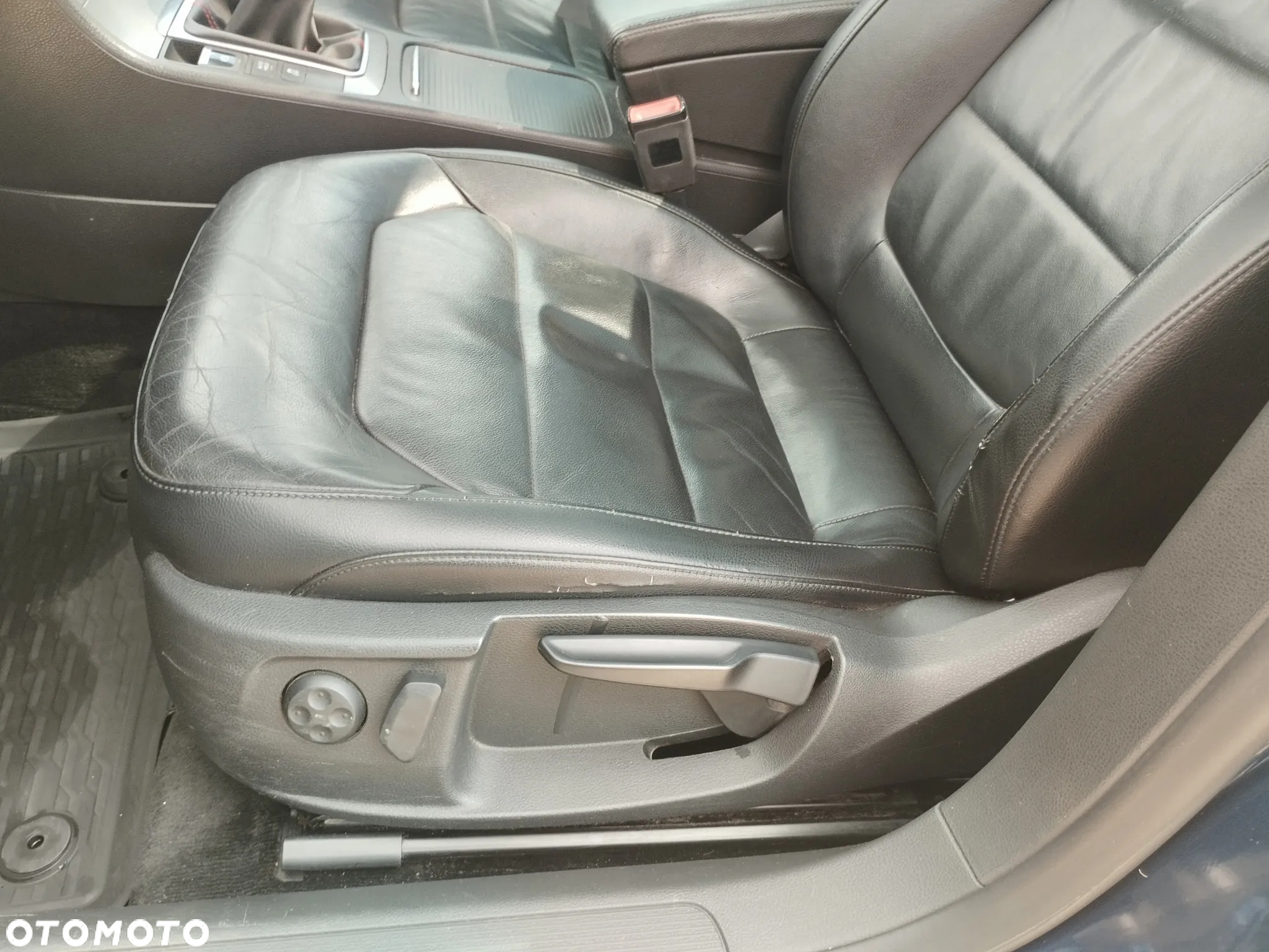 Volkswagen Passat 2.0 TDI Comfortline - 17