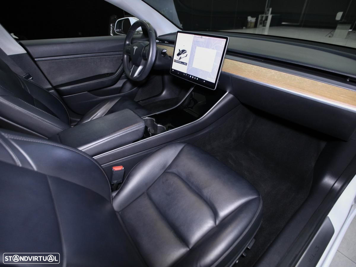 Tesla Model 3 Long-Range RWD - 8