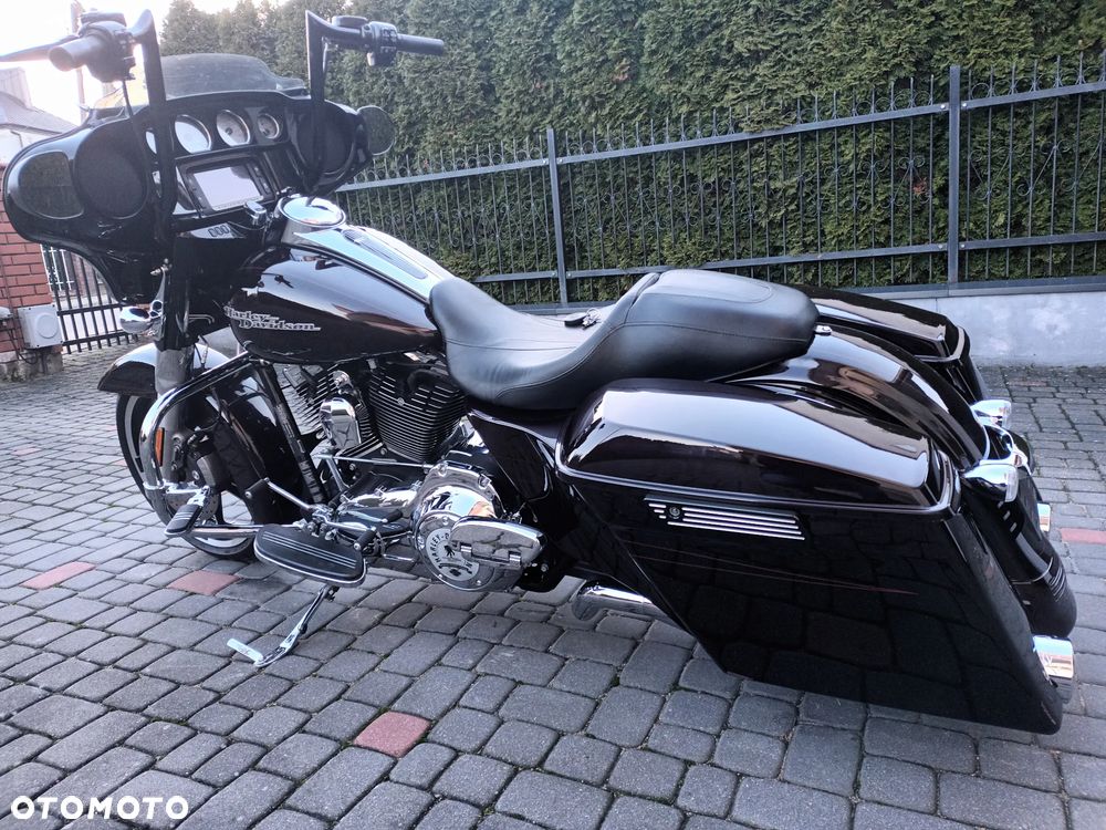 Harley-Davidson Touring Street Glide - 10