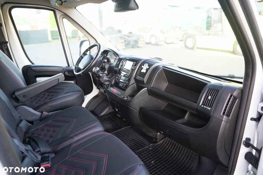 Peugeot BOXER /  9 OSOBOWY /  BLASZAK / FURGON / BOGATE WYPOSAŻENIE / - 31