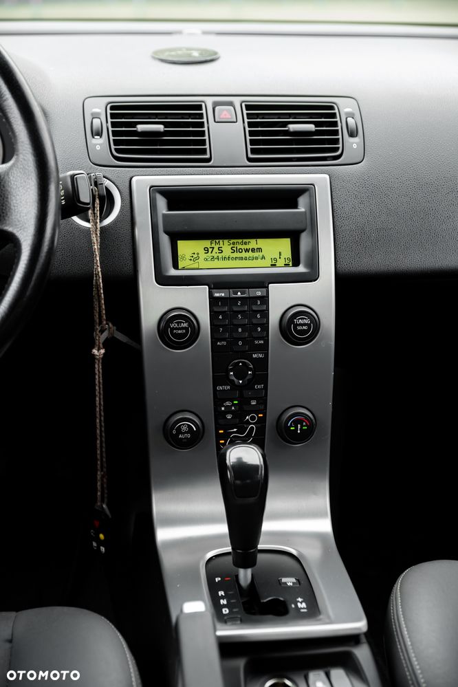 Volvo S40 T5 Momentum - 29