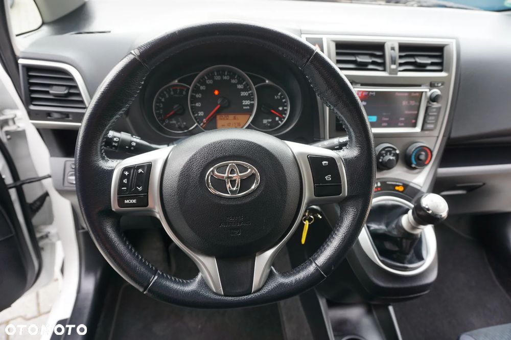 Toyota Verso S 1.33 VVT-i Life - 34
