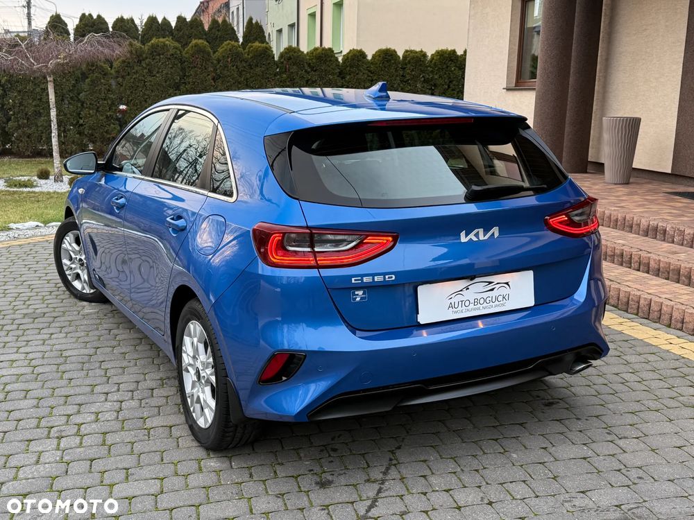 Kia Ceed 1.5 T-GDI M - 12