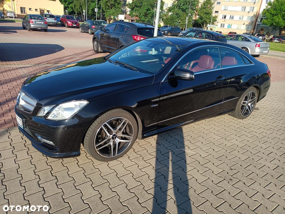 Mercedes-Benz Klasa E 250 CGI BlueEFFICIENCY Automatik Elegance - 24