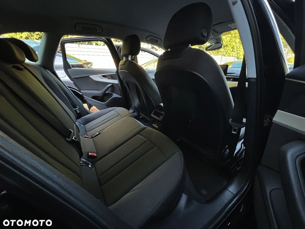 Audi A4 Avant 2.0 TDI S tronic - 16
