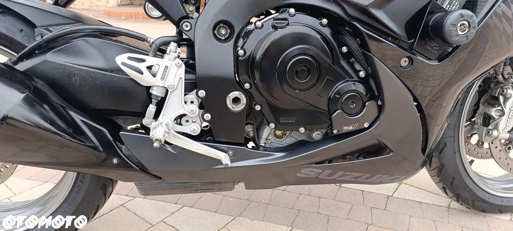 Suzuki GSX - 25