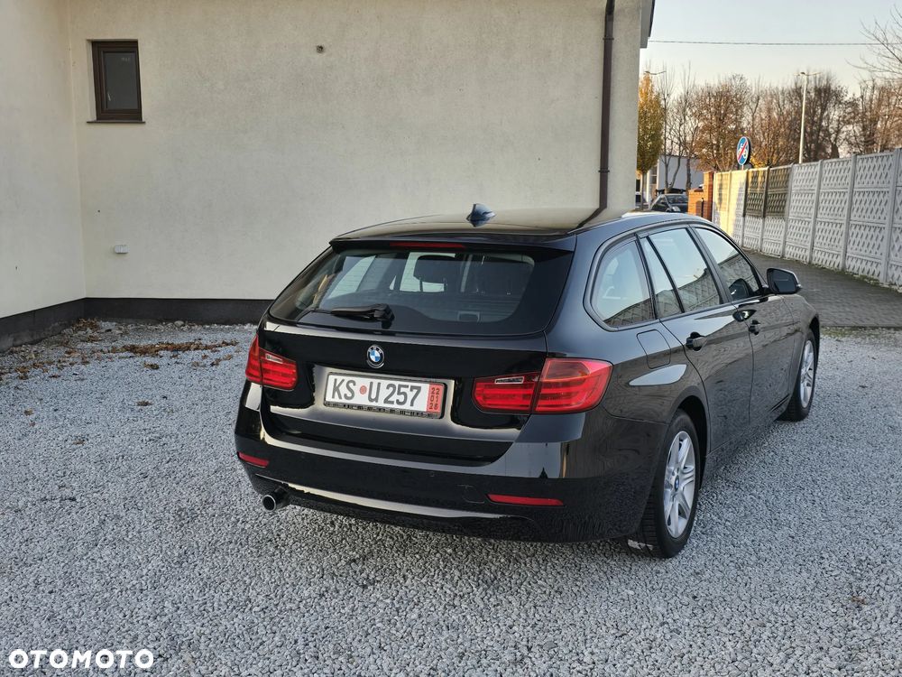 BMW Seria 3 318d Blue Performance - 15