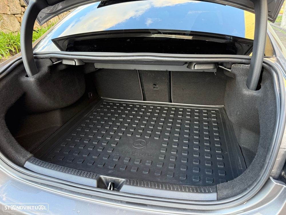 Mercedes-Benz A 35 AMG Limousine 4Matic Speedshift DCT 7G - 22