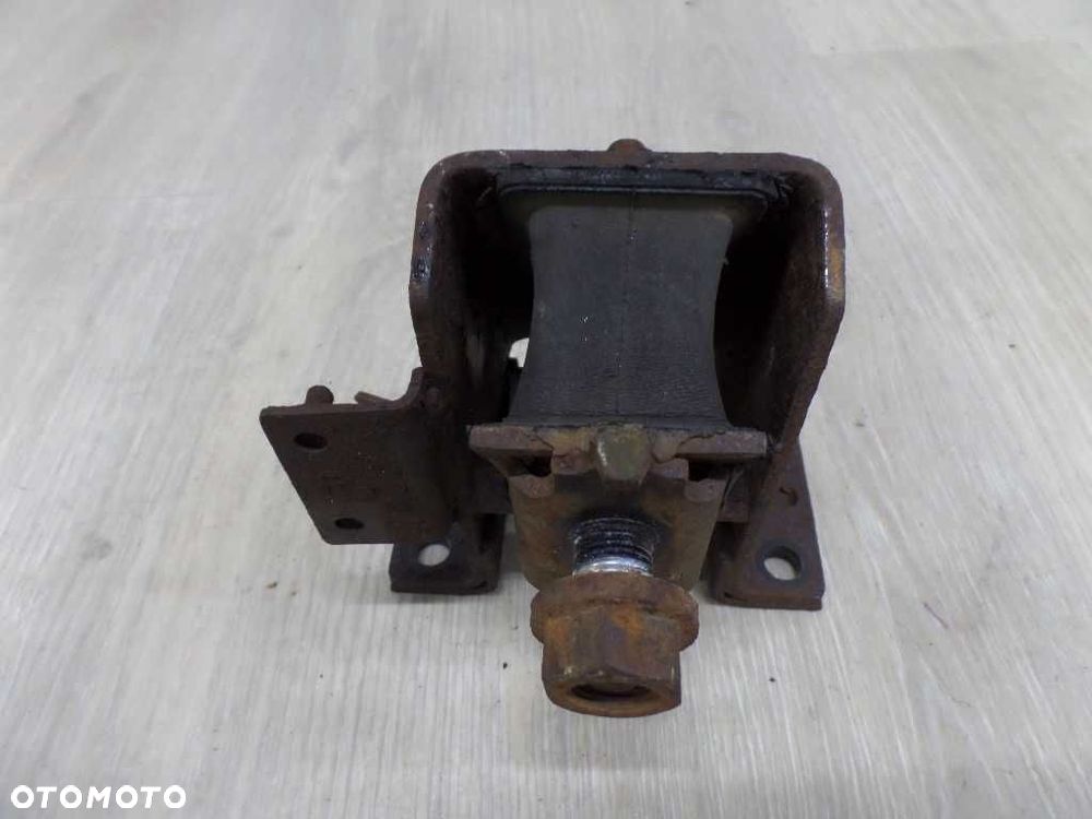 MITSUBISHI CANTER FUSO 7C18 4.9 DID LAPA PODUSZKA SILNIKA LEWA 07-14 - 2