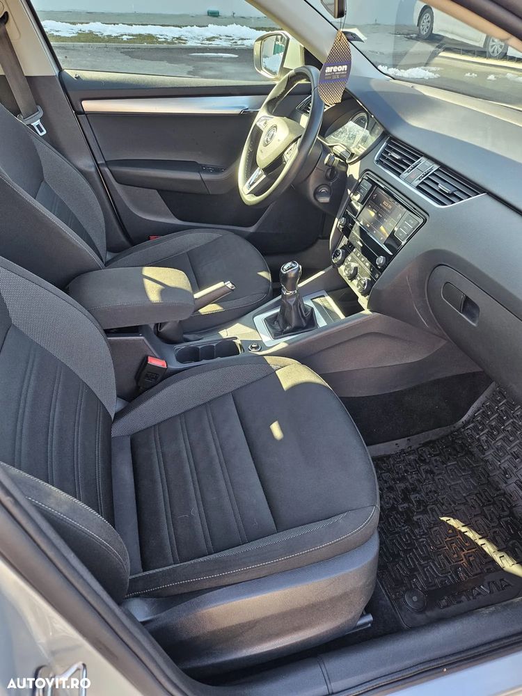 Skoda Octavia 1.0 TSI Style - 8