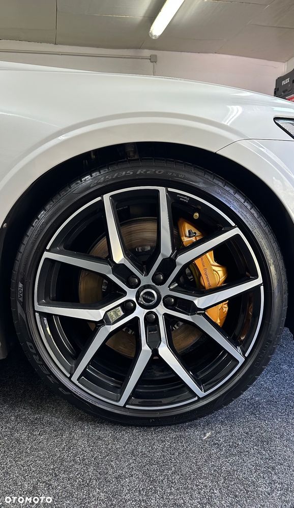 Volvo S60 T8 AWD Plug-In Hybrid Polestar Engineered - 6