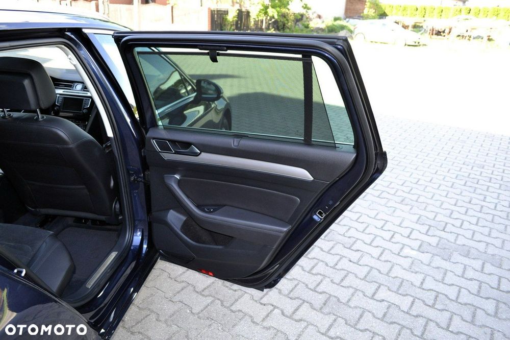 Volkswagen Passat - 34