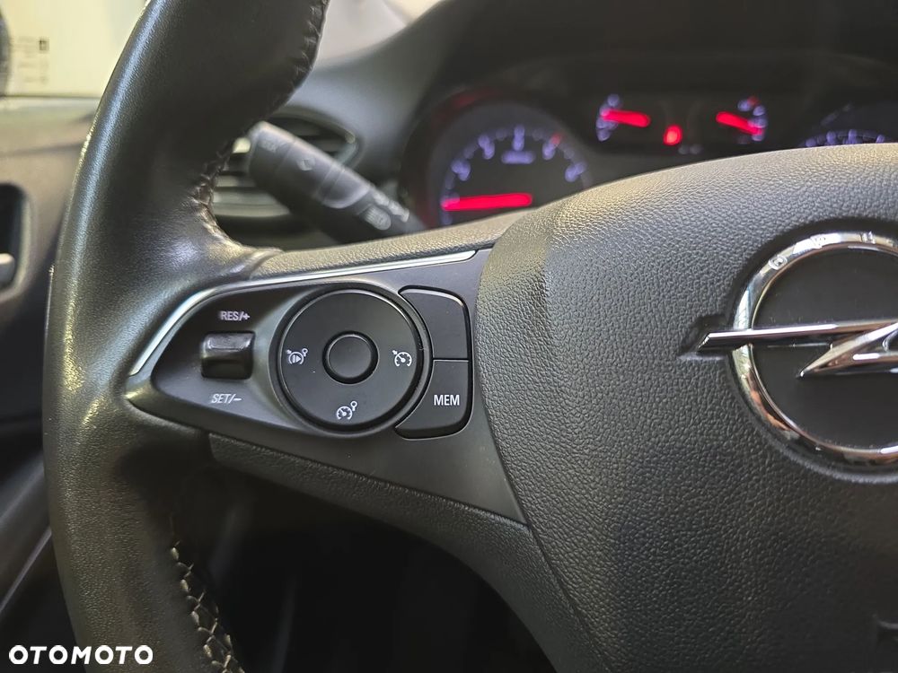 Opel Crossland X - 21