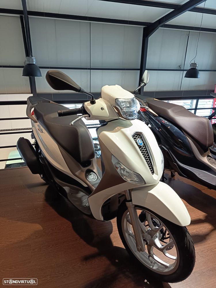 Piaggio Medley - 1