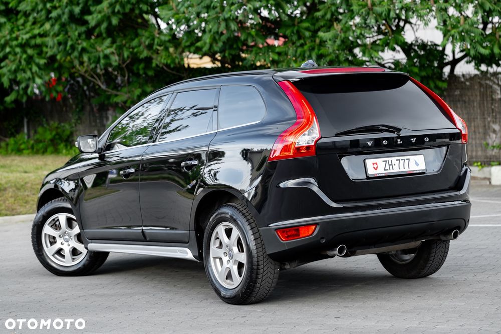 Volvo XC 60 D5 AWD Momentum - 13