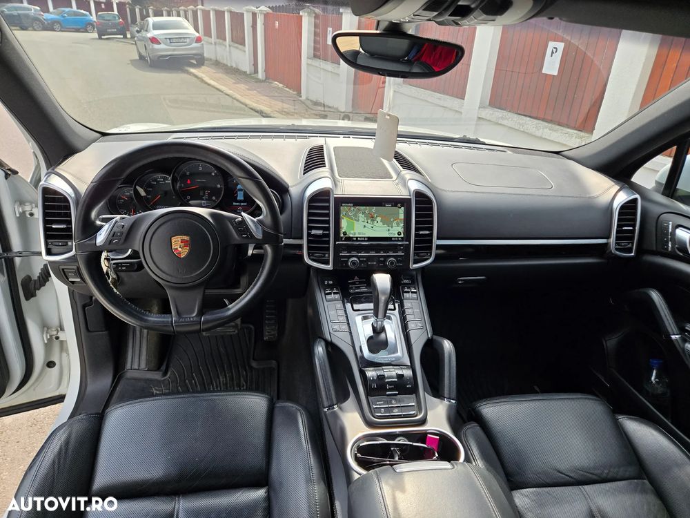 Porsche Cayenne 3.0TD TipTronic - 12