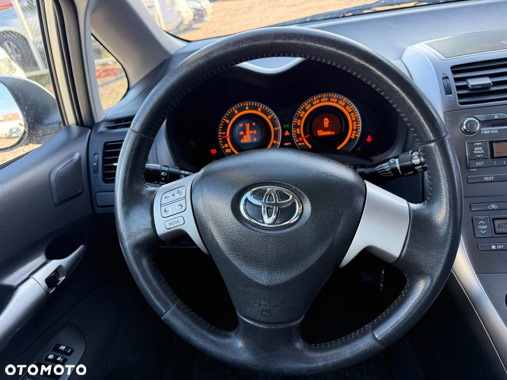 Toyota Auris 1.4 VVT-i Sol - 21