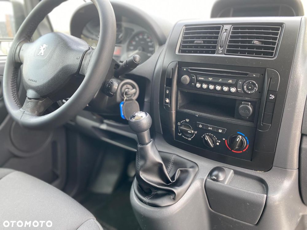 Peugeot Expert - 16