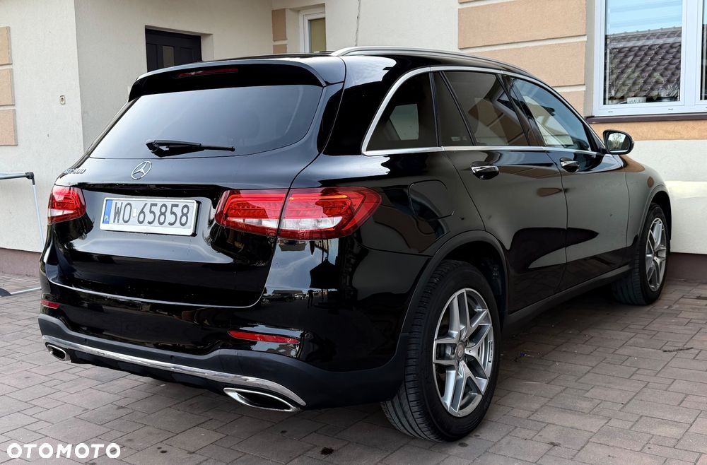 Mercedes-Benz GLC - 28