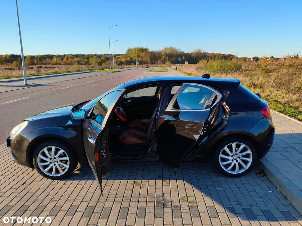 Alfa Romeo Giulietta 2.0 JTDM 20V TCT Speciale - 10