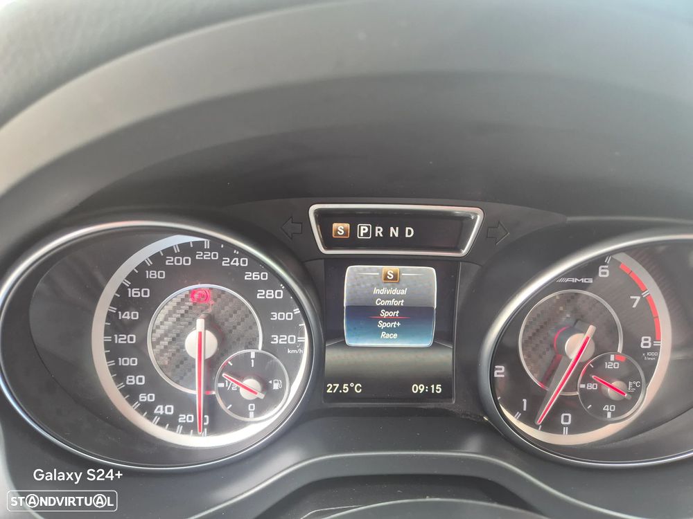 Mercedes-Benz GLA 45 AMG 4Matic Speedshift 7G-DCT Night Edition - 21