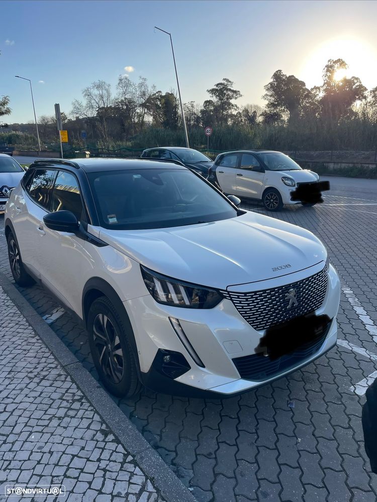 Peugeot e-2008 50 kWh GT Line - 1