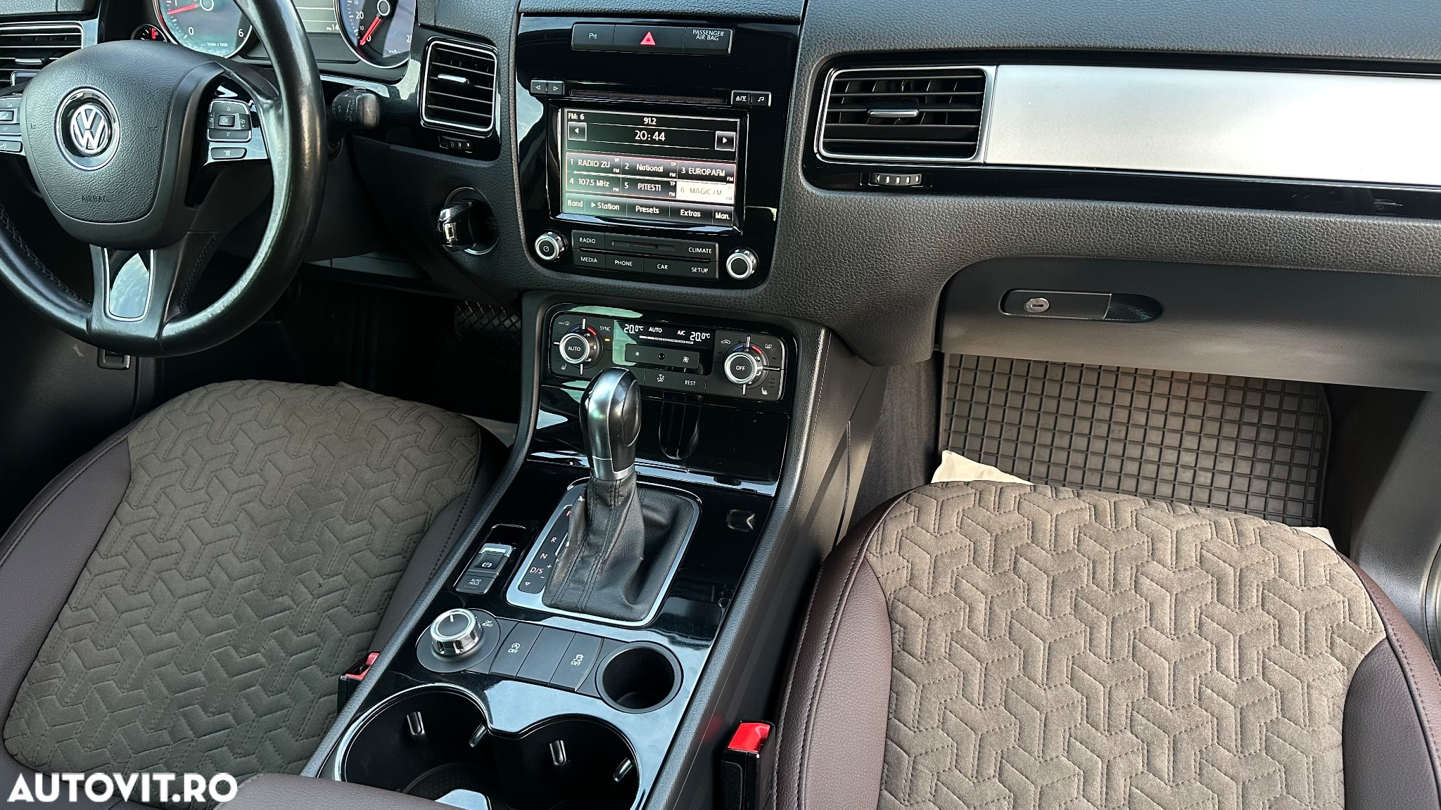Volkswagen Touareg V6 TDI BMT Mountain Plus - 8