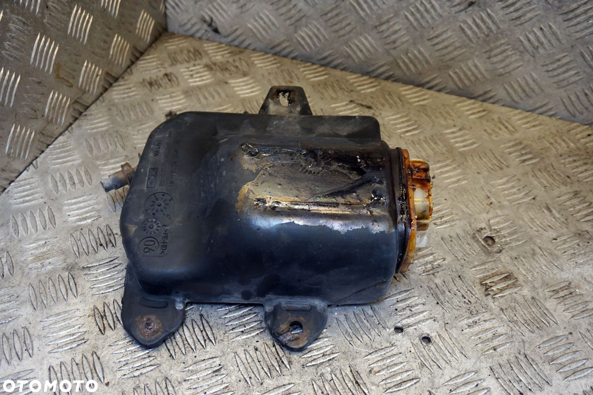 ZBIORNIK PŁYNU DPF 3 I BK LIFT 1.6 DI 3M51-9C103-AJ BN9M4210XE MAZDA 2006-2009 - 2