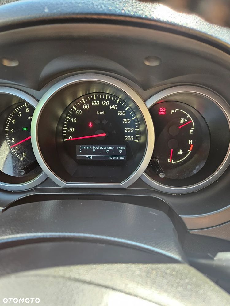 Suzuki Grand Vitara 2.4 Premium EU5 - 27