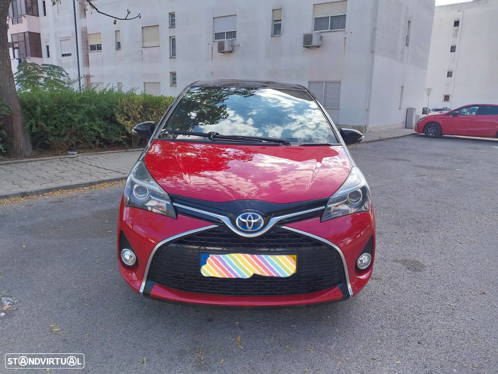 Toyota Yaris 1.5 HSD Square Collec.Grey - 2