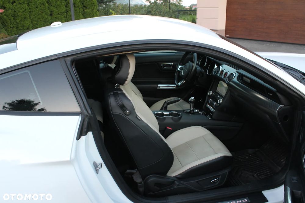 Ford Mustang 2.3 Eco Boost - 9