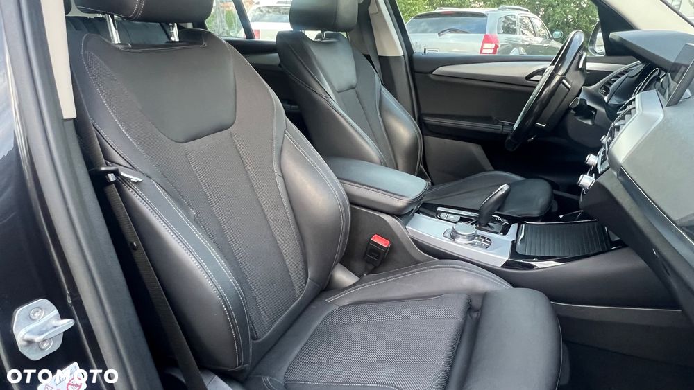 BMW X3 xDrive25d sport - 14
