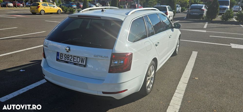 Skoda Octavia 2.0 TDI DSG Premium Edition - 5