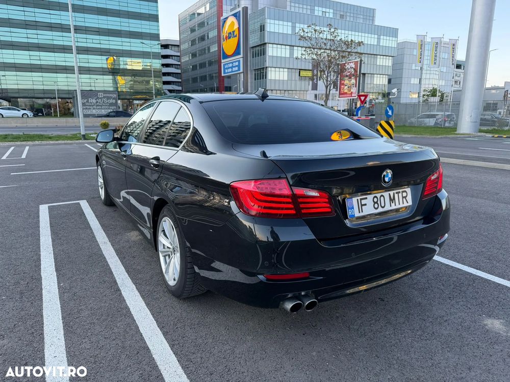 BMW Seria 5 518d Aut. Luxury Line - 9