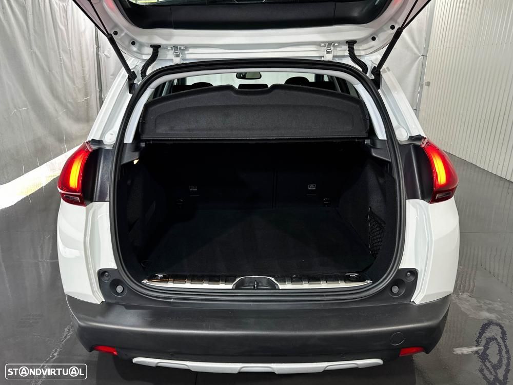 Peugeot 2008 1.2 PureTech GT Line - 56