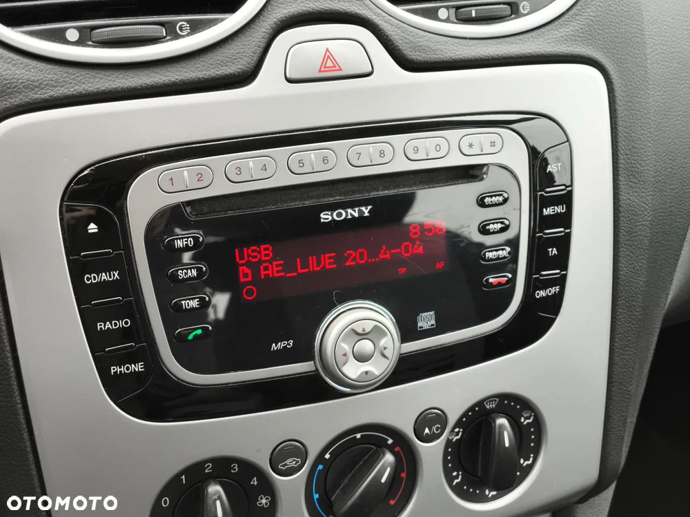 Ford Focus 1.6 Ti-VCT Style - 32